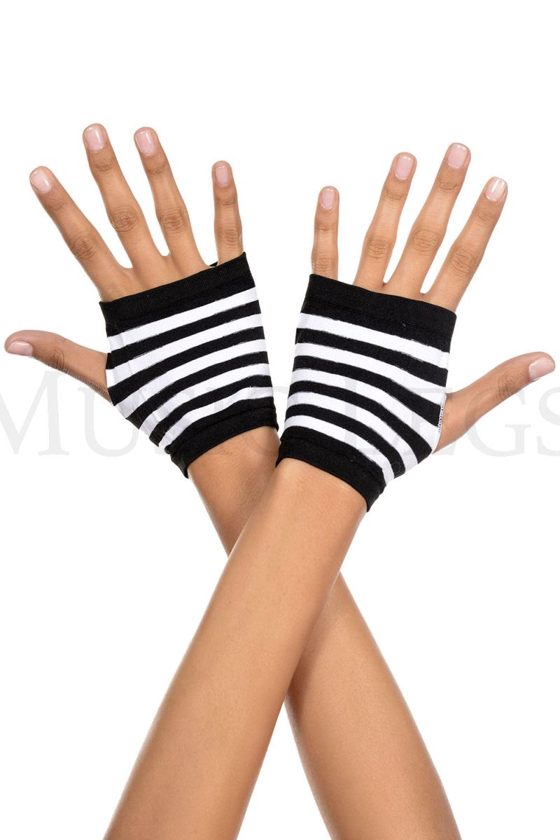 439-BLACK/WHITE